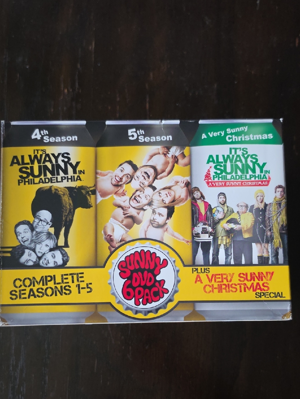 Always Sunny In Philadelphia Complete Seasons 1-5 6 Pack Beer Display Box